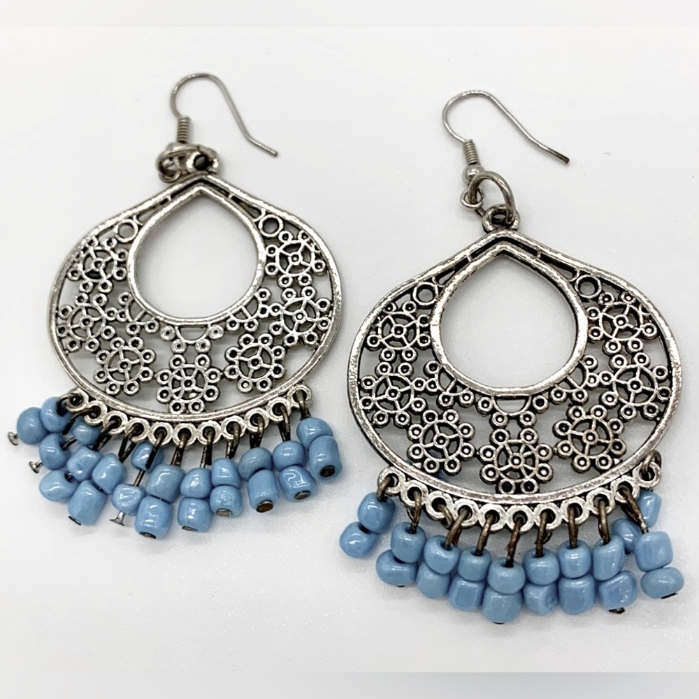 A super-pretty pair of earrings!